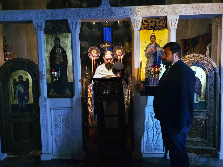 У манастиру Ђурђеви Ступови служен молебан за спас српског народа на Косову и Метохији