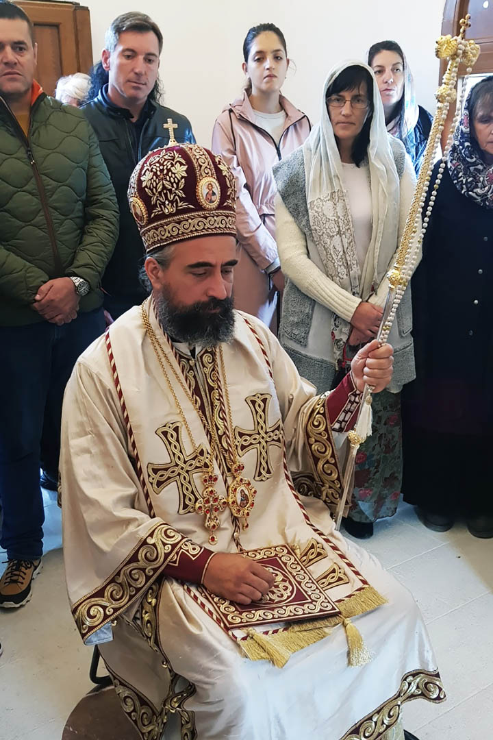 Литургија у храму Светог архангела Михаила у Ријеци Марсенића