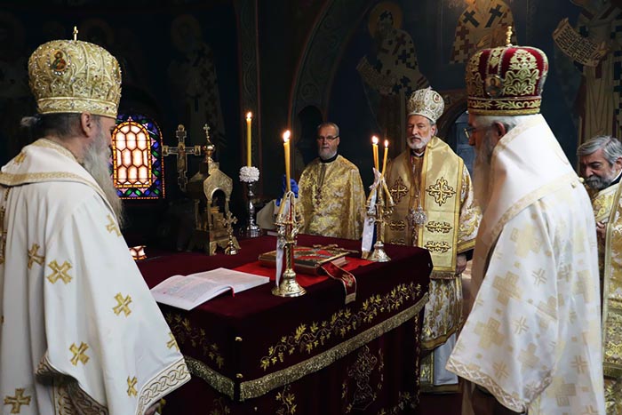 Молитвени почетак Светог Архијерејског Сабора