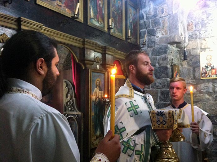 Литургија и прослава славе Братства православне омладине “Kраљ Милутин” у БИјелом Пољу