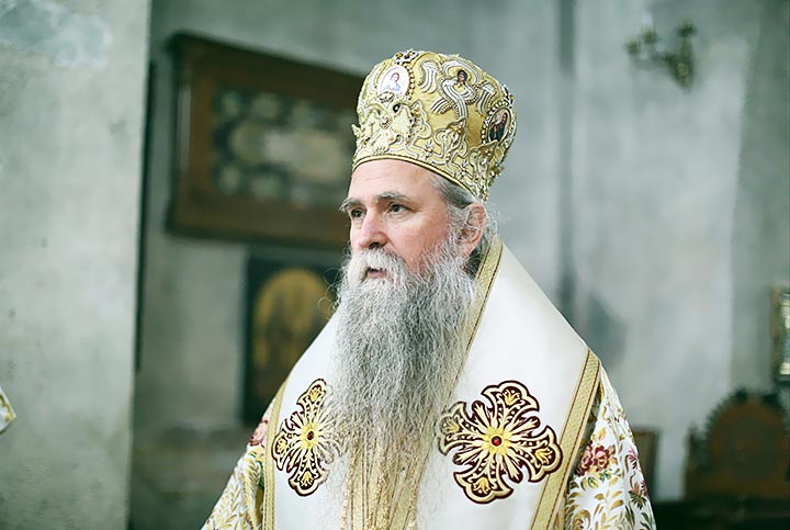 Здравствено стање владике Јоаникија добро