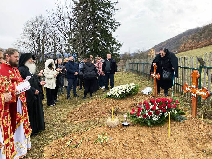 Четрдесетодневни помен монаху Серафиму