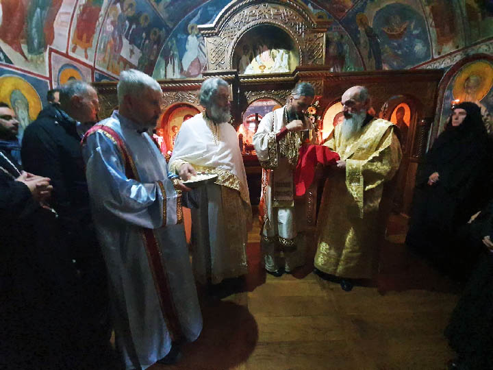 Литургијским сабрањем у Жупском манастиру прослављен Свети Амфилохије Иконијски