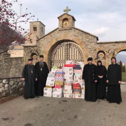 Божићни пакетићи за дјецу у Епархији будимљанско-никшићкој