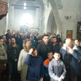 Епископ Јоаникије на Богојављење служио Литургију са водоосвећењем у Ђурђевим Ступовима