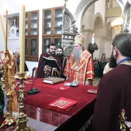 Епископ Јоаникије на Бадњи дан служио Литургију у никшићком Саборном храму