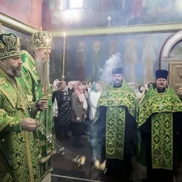 Свечано бденије у Покровском манастиру