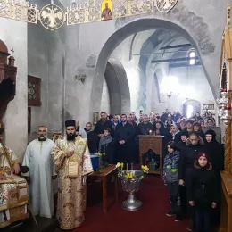 Епископ Јоаникије на Богојављење служио Литургију у Ђурђевим Ступовима