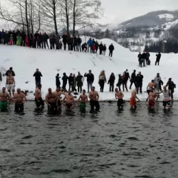 У Андријевици први пут организовано Богојављенско пливање: до крста први Вуко Губеринић