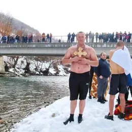 У Андријевици први пут организовано Богојављенско пливање: до крста први Вуко Губеринић