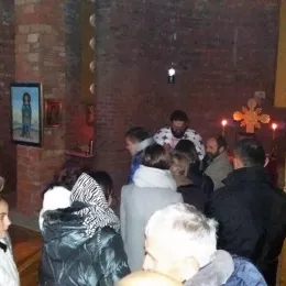 Налагање бадњака и поноћна Литургија у Мурину