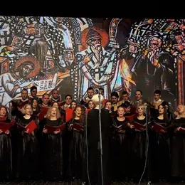 Творац симфоније између Цркве и државе