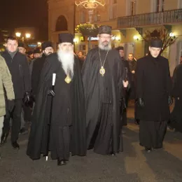 У Новом Саду служен Mолебни канон Пресветој Богородици ради подршке одбрани правâ Српске Православне Цркве у Црној Гори