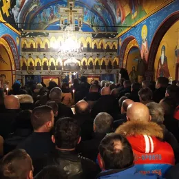 Молебан и свечана литија на Жабљаку