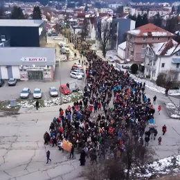 Десет хиљада Беранаца у достојанственом и величанственом Крсном ходу за одбрану Светиња 