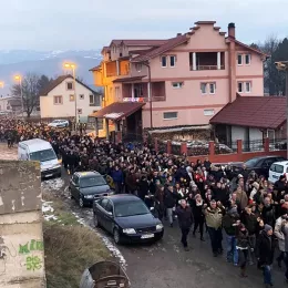 Свенародна литија одржана у Беранама: Не дамо светиње!
