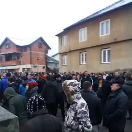 Одржана свенародна литија у Бијелом Пољу