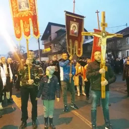 Одржана свенародна литија у Бијелом Пољу