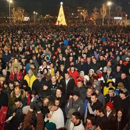 О. Дарко Ђого на литији у Никшићу: Нису ово само литије, то су линије духовне одбране части, образа, поштења, светосавског и његошевског етоса