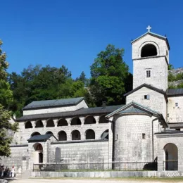 Епископски савјет: Захтијевамо да овај закон нестане – и да га замјени уставан закон