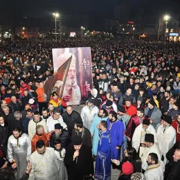 Крстовданска литија у Никшићу: Човјек, вјера, истина и ријеч се не дају везати