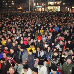 Крстовданска литија у Никшићу: Човјек, вјера, истина и ријеч се не дају везати