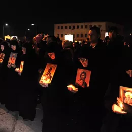Крстовданска литија у Никшићу: Човјек, вјера, истина и ријеч се не дају везати