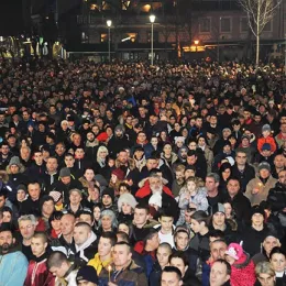 Крстовданска литија у Никшићу: Човјек, вјера, истина и ријеч се не дају везати