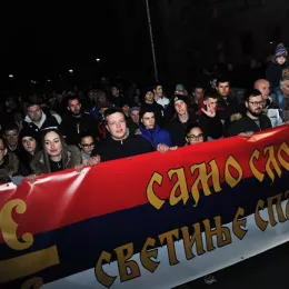 Крстовданска литија у Никшићу: Човјек, вјера, истина и ријеч се не дају везати