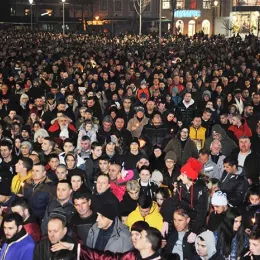 Крстовданска литија у Никшићу: Човјек, вјера, истина и ријеч се не дају везати