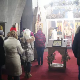 Епископ Јоаникије на Бадњи дан богослужио у манастиру Ђурђеви Ступови