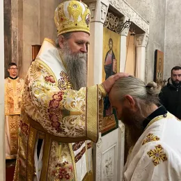 Епископ Јоаникије на Богојављење служио у манастиру Ђурђеви Ступови