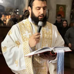 Божић у Ђурђевим Ступовима.