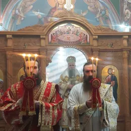 Владика Јоаникије на Мојковцу: Мојковачки јунаци су проливали своју крв за Богомладенца Христа, за Крст Часни и слободу златну