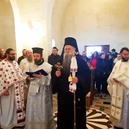 Прослављена храмовна слава цркве Светог Саве у Дапсићима: „Сваки наш храм је светосавски и види се да је Црна Гора од давнина била светосавска по многим топонимима од манастира Савине до Савиног ока, Савиног бора и Савиног кука“.