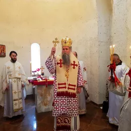 Прослављена храмовна слава цркве Светог Саве у Дапсићима: „Сваки наш храм је светосавски и види се да је Црна Гора од давнина била светосавска по многим топонимима од манастира Савине до Савиног ока, Савиног бора и Савиног кука“.