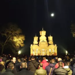 Владика Теодосије: Браћо, ви сте пример свима нама и сијате у целом хришћанском свету!