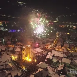 ФОТО: Налагање бадњака у Епархији будимљанско-никшићкој