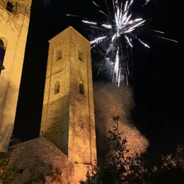 Бадњаке у Бијелом Пољу освештао Владика Јоаникије