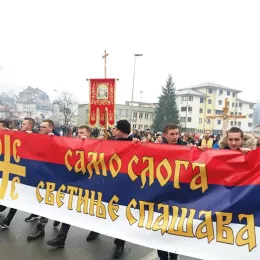 Богојављење у Бијелом Пољу прослављено Литургијом, литијом и пливањем за Часни крст