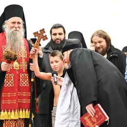 Литија и пливање за Часни крст у Беранама: Први до крста Александар Ралевић