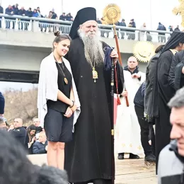 Литија и пливање за Часни крст у Беранама: Први до крста Александар Ралевић