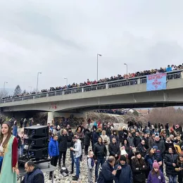 Литија и пливање за Часни крст у Беранама: Први до крста Александар Ралевић