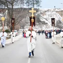 Литија и пливање за Часни крст у Беранама: Први до крста Александар Ралевић