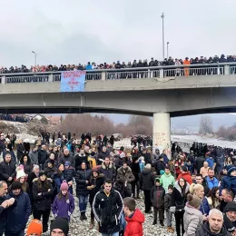 Литија и пливање за Часни крст у Беранама: Први до крста Александар Ралевић