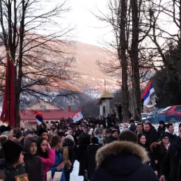 Епископ Јоаникије на Молебану у Андријевици: Цио свијет реагује на неправду која се чини у Црној Гори