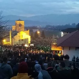 Незапамћено литијско сабрање у Беранама: Не дамо светиње! Црна Гора се јави, Ваистину се јави!