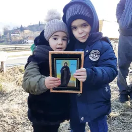 Величанствена свенародна литија у Беранама