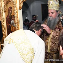 Епископи Јоаникије и Кирило богослужили у Цетињском манастиру