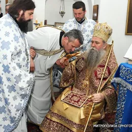 Епископи Јоаникије и Кирило богослужили у Цетињском манастиру